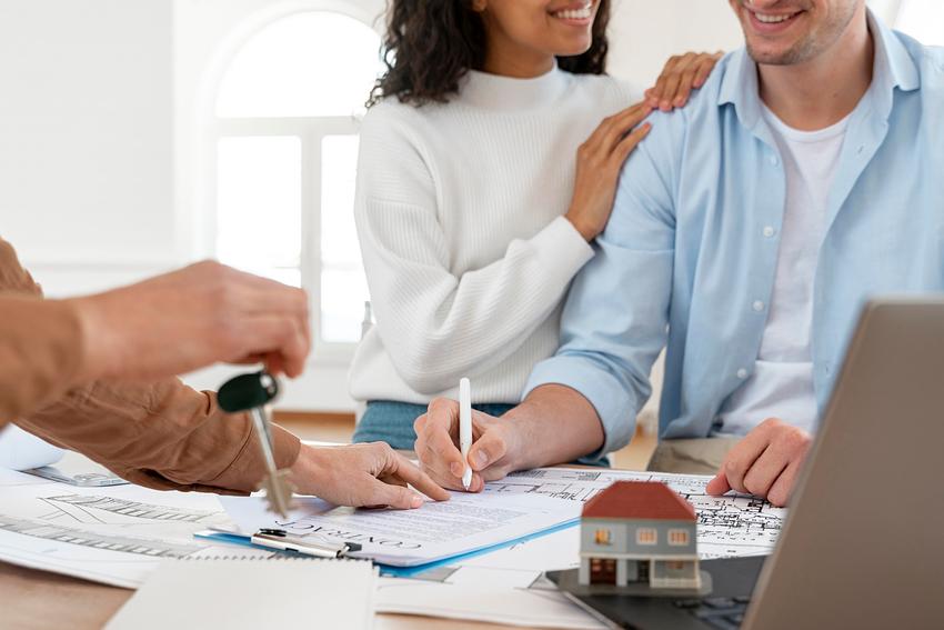 Getting a Mortgage from International Banks (Offshore Mortgages) as a Foreigner in 2025