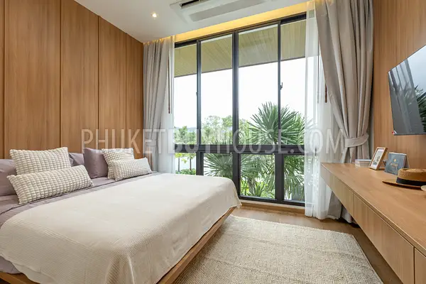 CHA22637: Spacious Modern Villas with Total Privacy in Southern Phuket, Chalong Bay. Photo #42
