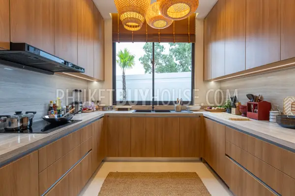 CHA22637: Spacious Modern Villas with Total Privacy in Southern Phuket, Chalong Bay. Photo #8
