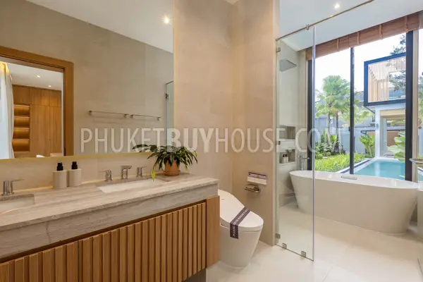 CHA22637: Spacious Modern Villas with Total Privacy in Southern Phuket, Chalong Bay. Photo #27
