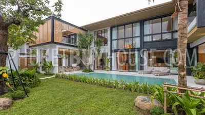 CHA22637: Spacious Modern Villas with Total Privacy in Southern Phuket, Chalong Bay. Fotoğraf #1