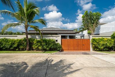 TAL22639: Contemporary 3-Bedroom Pool Villa. Photo #4