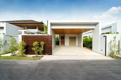 BAN22640: Luxury 4-Bedroom Pool Villa near Bangtao Beach. Photo #17