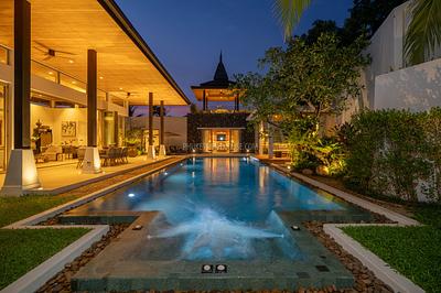 BAN22640: Luxury 4-Bedroom Pool Villa near Bangtao Beach. Photo #33