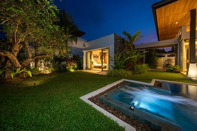 BAN22640: Luxury 4-Bedroom Pool Villa near Bangtao Beach. Photo #28
