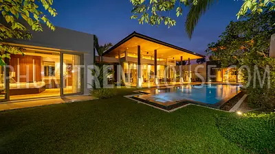 BAN22640: Luxury 4-Bedroom Pool Villa near Bangtao Beach. Photo #41