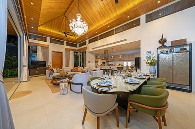 BAN22640: Luxury 4-Bedroom Pool Villa near Bangtao Beach. Photo #19