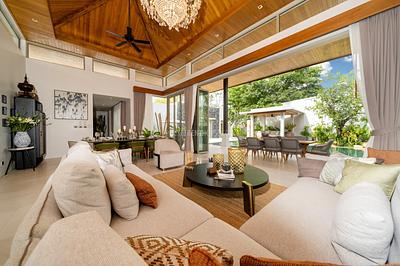 BAN22640: Luxury 4-Bedroom Pool Villa near Bangtao Beach