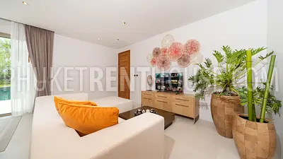 BAN22640: Luxury 4-Bedroom Pool Villa near Bangtao Beach. Photo #4