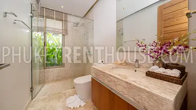 BAN22640: Luxury 4-Bedroom Pool Villa near Bangtao Beach. Photo #29