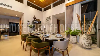 BAN22640: Luxury 4-Bedroom Pool Villa near Bangtao Beach. Photo #31