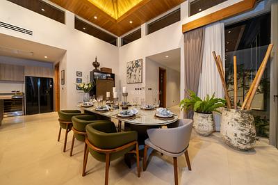 BAN22640: Luxury 4-Bedroom Pool Villa near Bangtao Beach. Photo #31