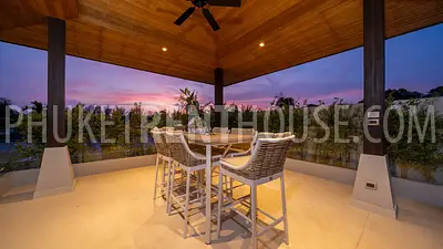 BAN22640: Luxury 4-Bedroom Pool Villa near Bangtao Beach. Photo #10