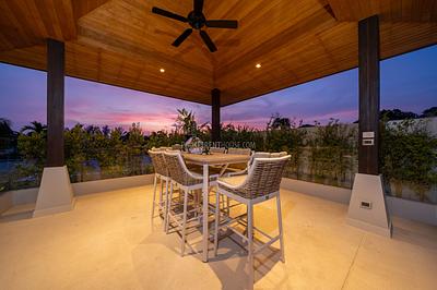 BAN22640: Luxury 4-Bedroom Pool Villa near Bangtao Beach. Photo #10