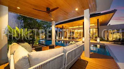 BAN22640: Luxury 4-Bedroom Pool Villa near Bangtao Beach. Photo #21