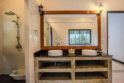 BAN22642: Tropical 4-Bedroom Villa with Private Pool in Pasak. Photo #11