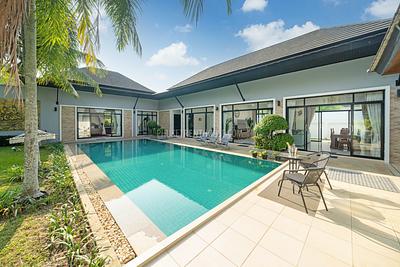 BAN22642: Tropical 4-Bedroom Villa with Private Pool in Pasak. Photo #41