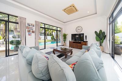 BAN22642: Tropical 4-Bedroom Villa with Private Pool in Pasak