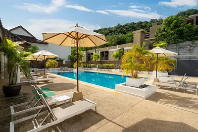 NAI22644: Spacious 3-Bedroom Apartment with Lake View Near Nai Harn Beach. Photo #8