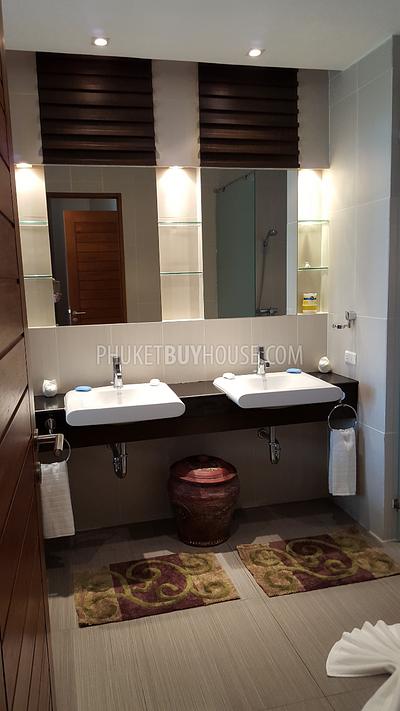 LAY6937: 3 bedroom apartment in Layan beach area. Photo #14