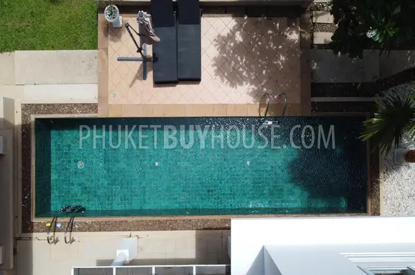BAN22287: Elegant Two-Story 3BR Home with Stunning Golf Course and Lake Views for Sale in Bang Tao. Fotoğraf #53