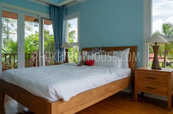 BAN22287: Elegant Two-Story 3BR Home with Stunning Golf Course and Lake Views for Sale in Bang Tao. Fotoğraf #32