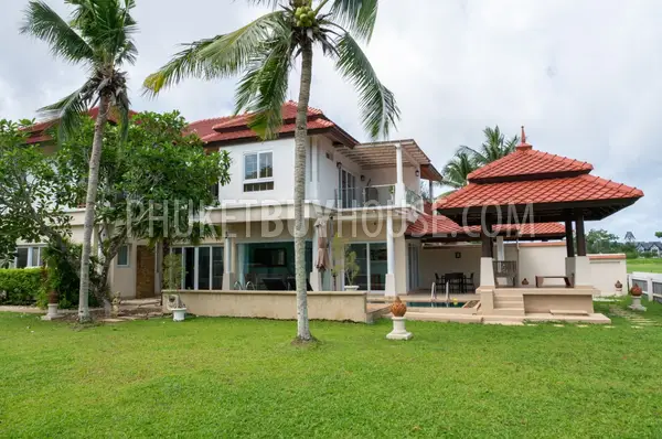 BAN22287: Elegant Two-Story 3BR Home with Stunning Golf Course and Lake Views for Sale in Bang Tao. Fotoğraf #36