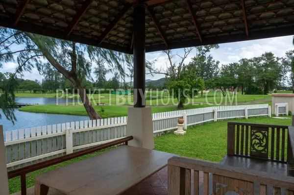 BAN22287: Elegant Two-Story 3BR Home with Stunning Golf Course and Lake Views for Sale in Bang Tao. Fotoğraf #37