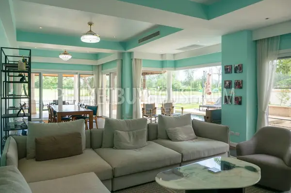 BAN22287: Elegant Two-Story 3BR Home with Stunning Golf Course and Lake Views for Sale in Bang Tao. Fotoğraf #6