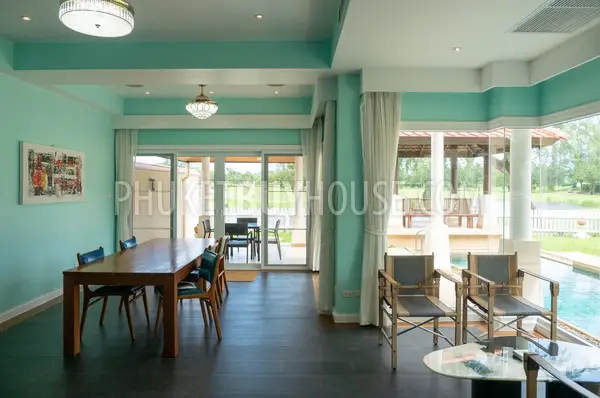 BAN22287: Elegant Two-Story 3BR Home with Stunning Golf Course and Lake Views for Sale in Bang Tao. Fotoğraf #20