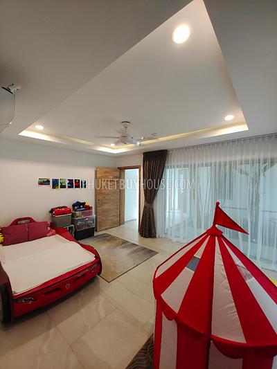 KAT7117: Sea View Villa with 5 bedrooms in Kata. Photo #13