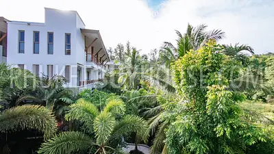 NAT5953: Splendid Apartment just 50 meters from Nai Thon Beach. Photo #2