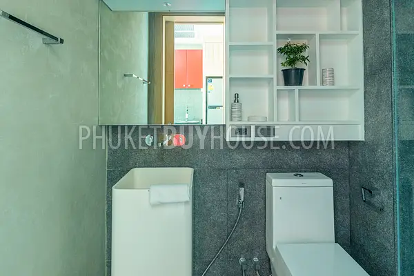 NAI6956: Freehold - Apartments for Sale in Nai Harn Beach Area. Photo #3