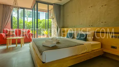 NAI6956: Freehold - Apartments for Sale in Nai Harn Beach Area. Fotoğraf #17