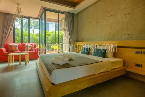 NAI6956: Freehold - Apartments for Sale in Nai Harn Beach Area. Photo #17