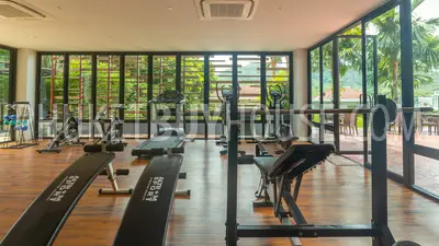 NAI6956: Freehold - Apartments for Sale in Nai Harn Beach Area. Fotoğraf #11