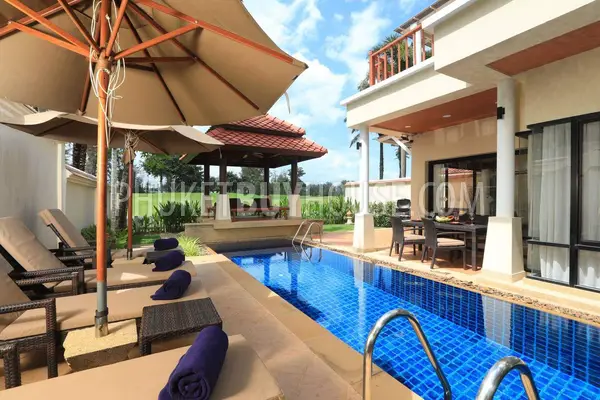 LAG22300: A Dream Villa in the Laguna Region with Private Pool and Golf Views for Sale. Photo #2