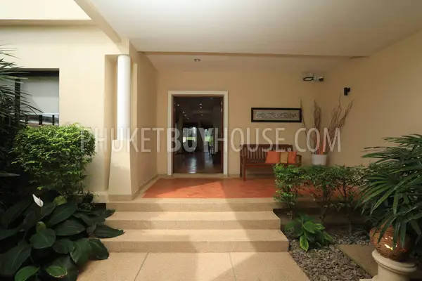 LAG22300: A Dream Villa in the Laguna Region with Private Pool and Golf Views for Sale. Photo #21