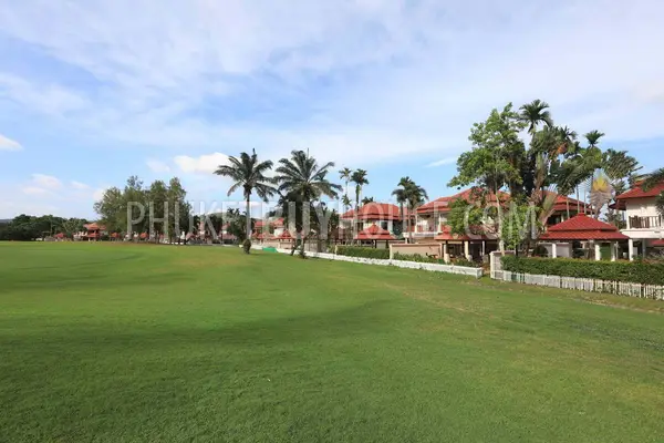 LAG22300: A Dream Villa in the Laguna Region with Private Pool and Golf Views for Sale. Photo #34