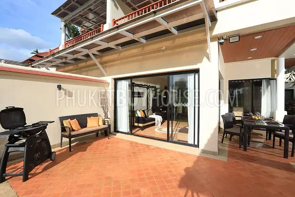 LAG22300: A Dream Villa in the Laguna Region with Private Pool and Golf Views for Sale. Photo #32
