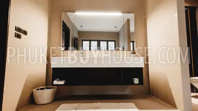 BAN22301: Stunning 3-Bedroom Villa in Phuket, Bang Tao for Sale and Ready to move in. Fotoğraf #10