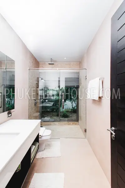 BAN22301: Stunning 3-Bedroom Villa in Phuket, Bang Tao for Sale and Ready to move in. Photo #65