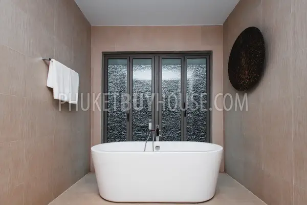 BAN22301: Stunning 3-Bedroom Villa in Phuket, Bang Tao for Sale and Ready to move in. Photo #38