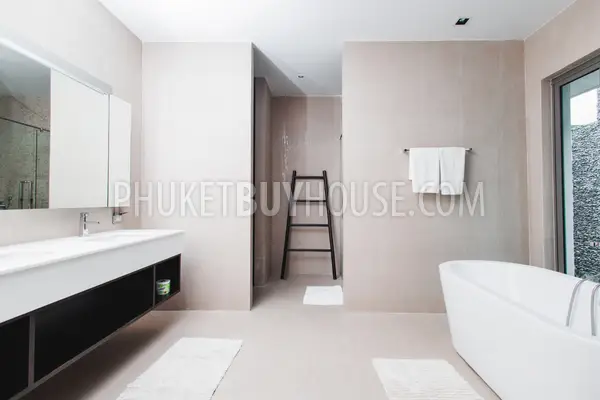 BAN22301: Stunning 3-Bedroom Villa in Phuket, Bang Tao for Sale and Ready to move in. Photo #54