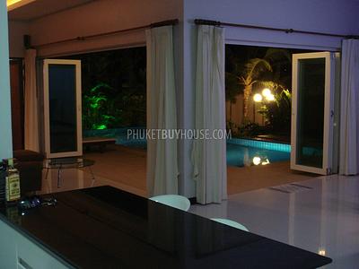 PHU1484: 3 Bedroom Luxury Pool Villa in Ko Kaeo behind The Boat Lagoon. Photo #6