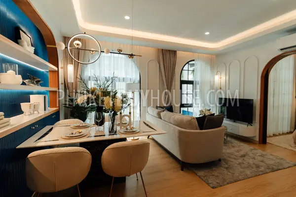 BAN22314: A Unique 2-Bedroom Unit with perfect location in Bang Tao. Photo #2