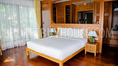 RAW22321: Unique 3BR Villa in Rawai with Large Plot and Pool for Sale. Fotoğraf #6