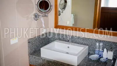 RAW22321: Unique 3BR Villa in Rawai with Large Plot and Pool for Sale. Fotoğraf #8