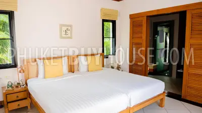 RAW22321: Unique 3BR Villa in Rawai with Large Plot and Pool for Sale. Fotoğraf #9