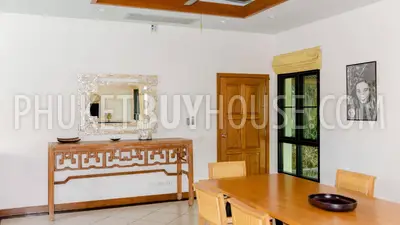 RAW22321: Unique 3BR Villa in Rawai with Large Plot and Pool for Sale. Fotoğraf #16
